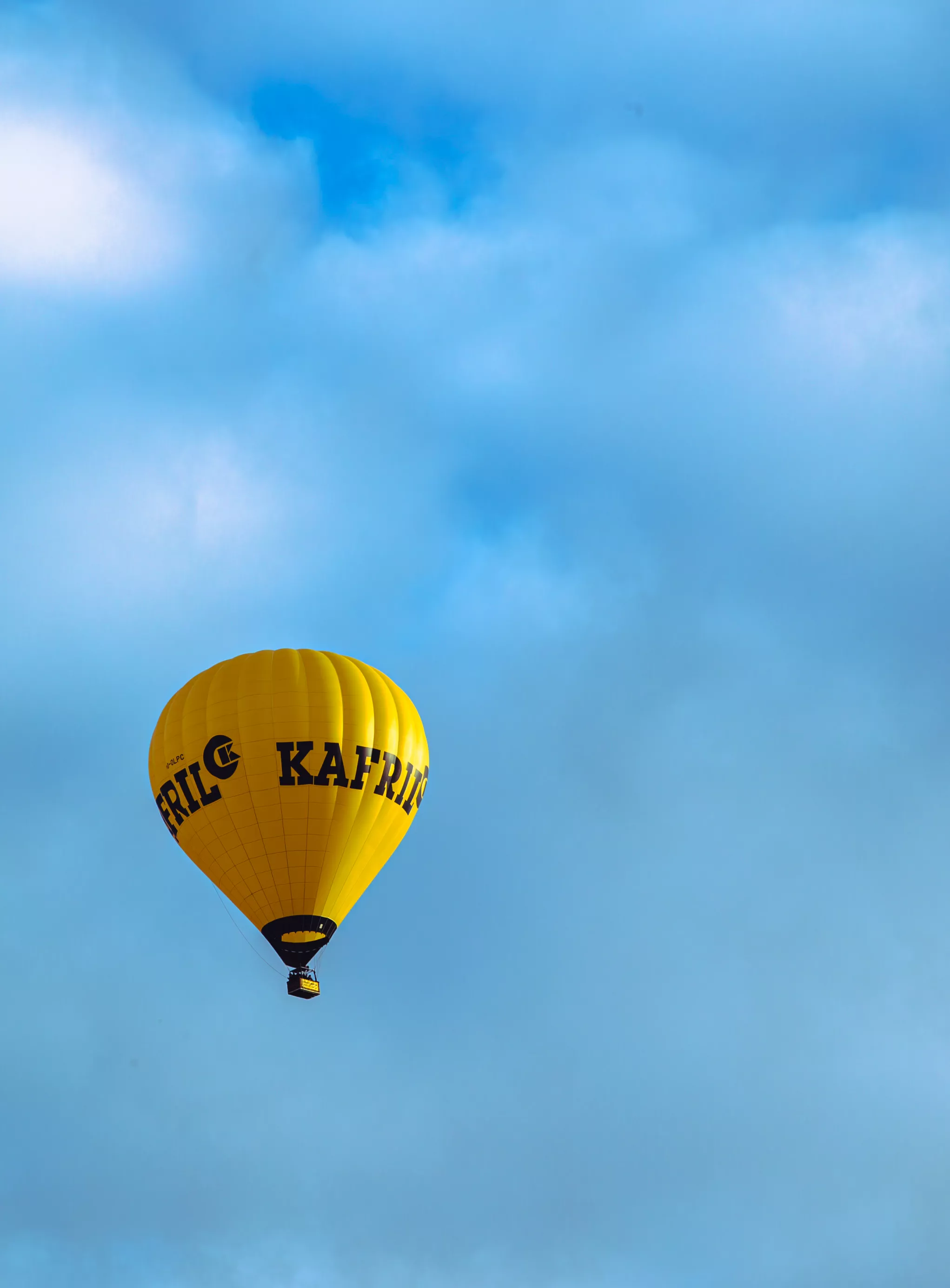 Fesselballon mit der Aufschrift Kafril